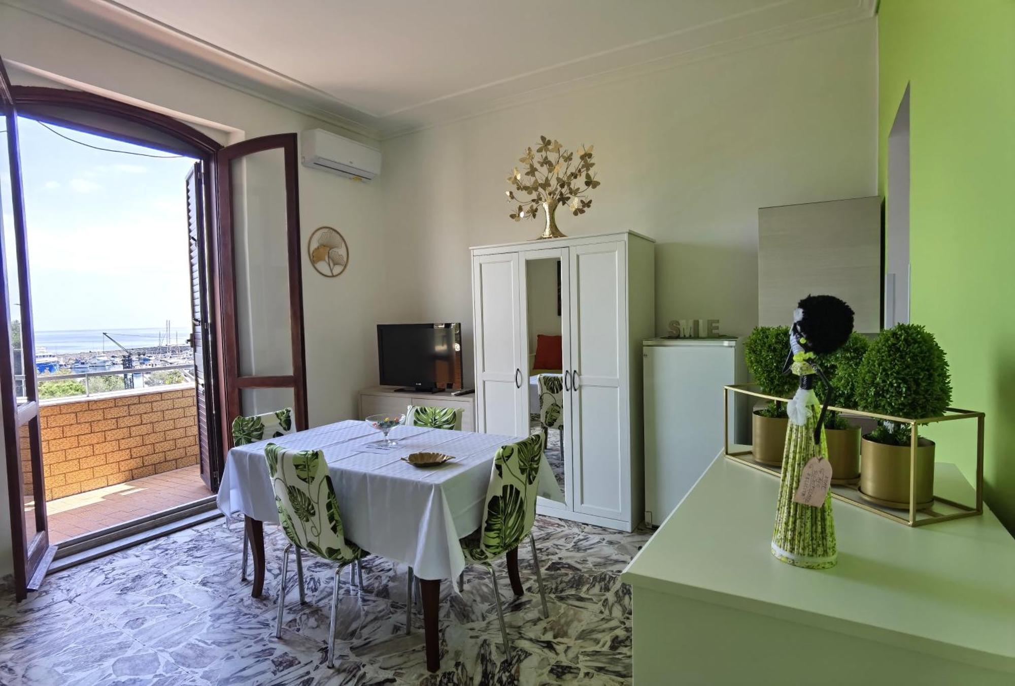 Luxury Sisters House 